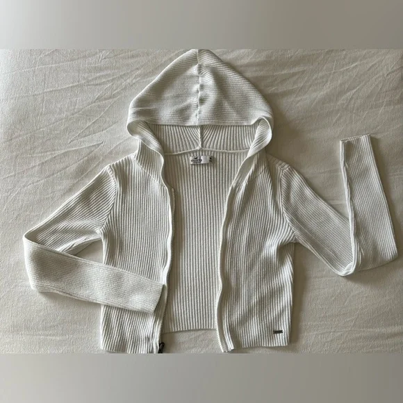 Hollister white cropped zip front hoodie. Size medium. - Picture 1 of 3